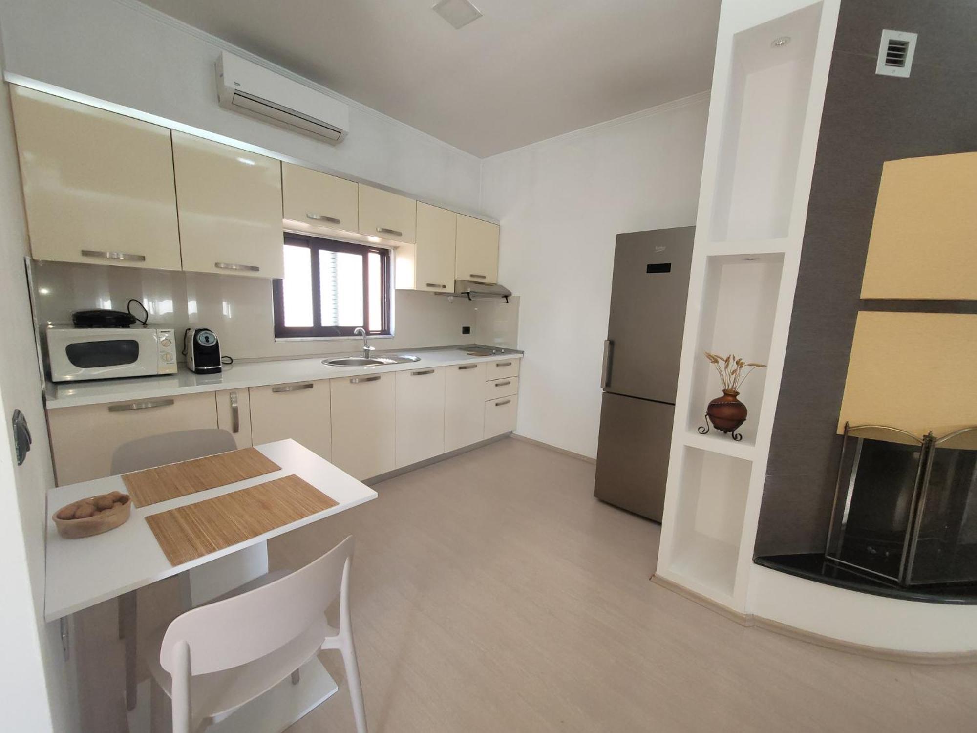 An Apartment With Fireplace Tiranë Ngoại thất bức ảnh